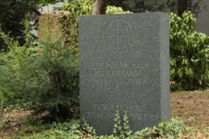 Das Grab von Else Niemöller und Dora Schulz auf dem Wiesbadener Südfriedhof