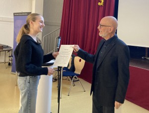 Den dritten Platz erzielten Maya Bodenschatz und Clara Gundlach (im Bild) 